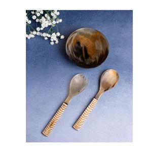 Cuenco de cuerno de búfalo natural de alta calidad hecho a mano con juego de cuchara a juego para decoración de mesa de comedor rústica a un precio asequible - Product Image 5