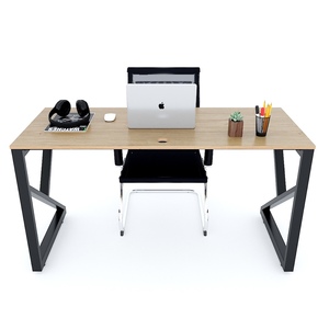 Escritorio de Madera Contrachapada Kconcept HBKC029 de 140x60cm con Patas de Hierro, Ajustable y Extensible para Uso en Escuelas, Hoteles o Salas de Estar - Product Image 1
