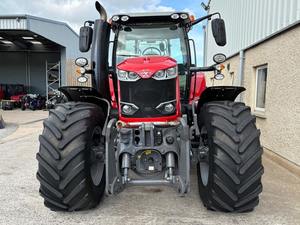 Tracteur agricole d'occasion de qualité Massey Ferguson 7718S à vendre - Product Image 3