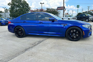 รถ BMW M5 AWD ปี 2019 สภาพดีเยี่ยม พร้อมส่ง - Product Image 3