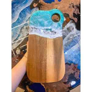 Planche à découper en bois de résine de haute qualité, fabriquée en bois d'acacia et en bois de manguier, conçue pour une découpe de précision - Product Image 4