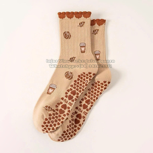 Calcetines Deportivos Heart Grip, Antideslizantes, de Algodón Elástico, Transpirables, Cómodos, para Yoga, Pilates, Fitness, Modernos, para Entrenamiento en Interiores - Product Image 3