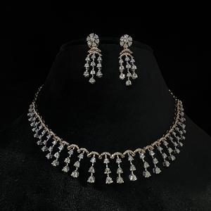 Ensemble collier en or 14K avec diamants naturels Bijoux de luxe élégants pour femmes - Product Image 1