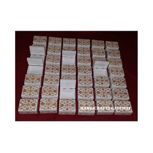 Boîtes à bijoux en marbre blanc avec un beau motif en nacre dorée pour les mariages et les cadeaux d'affaires - Product Image 1