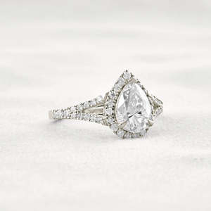 925 Silver Elegant and Luxurious <b>Moissanite</b> Diamond Pear Cut Split Shank Halo Engagement <b>Ring</b> - Product Image 5