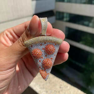 Colgante de pizza de Hip Hop de plata esterlina S925 personalizado con diamantes VVS de corte brillante redondo y moissanita - Product Image 5