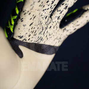 Gants de gardien de but de football en cuir professionnels à motif personnalisable multicolore, logo personnalisé, fermeture à boucle et crochet, utilisation en extérieur - Product Image 6