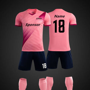 Ensembles de maillots de football personnalisés pour hommes de haute qualité, vêtements de sport par sublimation avec techniques d'impression de pointe, uniforme d'équipe d'entraînement de football - Product Image 1