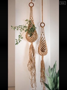 Boho Chic porte-plante en macramé fait à la main corde de coton suspendu intérieur et extérieur écologique décoration de la maison - Product Image 4