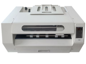 Präzises Automatisches Konturschnitt-Intelligentes QR-<span class=keywords><strong>Code</strong></span>-System Hochproduktives Logo DIY-Form Mehrblatt-Digital-Etikettenstanze - Product Image 3