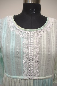 Menthe brume flutter robe pour femmes Silhouette ample avec glands naturels été miroir travail broderie tissu solide Style doux - Product Image 3