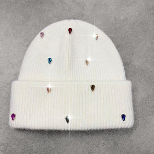 Bonnet d'hiver en gros, bonnet chaud en tricot jacquard, luxe, diamant, strass, brillant, doux, bonnet à revers pour femmes - Product Image 5