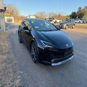 รถยนต์โตโยต้า พรีอุส ปี 2023 สภาพดีเยี่ยม - Product Image 1