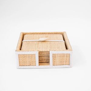 ที่รองแก้วหวายแบบวางซ้อนกันได้น้ำหนักเบาเหมาะสำหรับการจัดเก็บในที่วางของตกแต่งหรือลิ้นชักขณะที่สามารถใช้งานได้ง่าย - Product Image 1