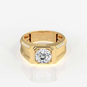 Anillo de Compromiso Único para Hombre en Oro de 18K con Diamante Moissanite Corte Portugués, Joyería Exclusiva - Product Image 1