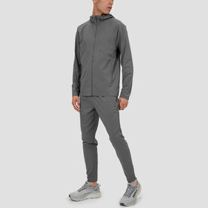 Chándal cortavientos de nailon con cremallera personalizado de alta calidad, chándal deportivo con rayas reflectantes para gimnasio para hombre - Product Image 2