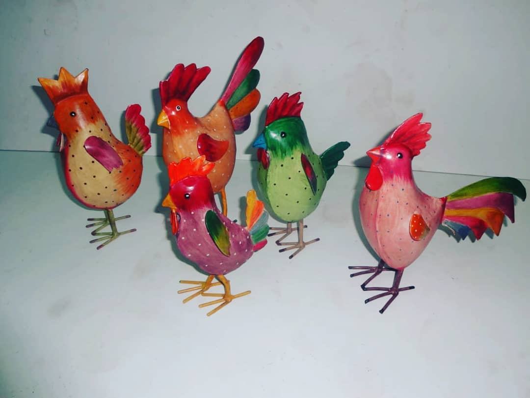 สีดำสีกากี