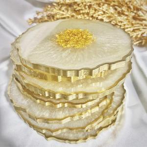 Support à gâteau en résine Love MODEL, fait main, taille personnalisée, pour plateau de service de desserts, moule avec sous-verre et couteau - Product Image 3