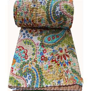 Manta de Cama Kantha Hecha a Mano con Diseño Paisley, 100% Algodón, para Camas Queen y King, de Mango Gifts - Product Image 1