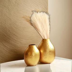 Juego de 2 jarrones de latón dorado martillado para bodas y Diwali Accesorios decorativos de metal Premium - Product Image 4