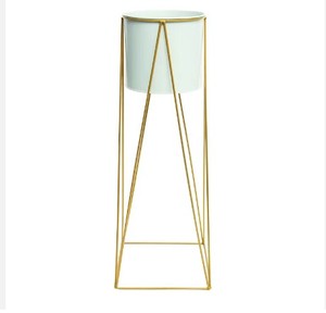 Paniers et jardinières de fleurs dorées décoratives Jardinière en métal avec support pour la décoration de la maison et du jardin Jardinière de sol en 3 tailles - Product Image 6