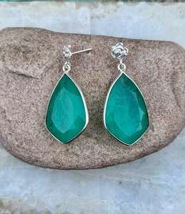 Boucle d'oreille en argent sterling 925 émeraude colombienne faite à la main Belle boucle d'oreille femme Boucle d'oreille en pierre verte. - Product Image 5