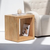 Table basse artisanale en bois massif de haute qualité, durable et mobile, pour chambre à coucher, idéale pour l'aménagement intérieur.