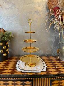 Support à gâteau en métal au design accrocheur fini or pour décoration de fête de luxe Support à gâteau en métal - Product Image 6