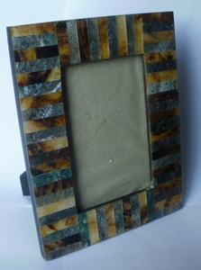 Elegant Handmade Naturals Blue and <b>white</b> Bone Inlay <b>Photo</b> <b>Frames</b> Resin Vintage <b>Photo</b> <b>Frame</b> Home Furnishings Table Decorations - Product Image 2