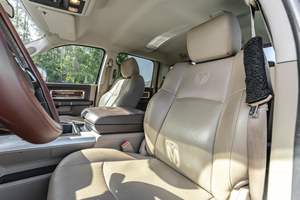 Dodge Ram 2500 Laramie 4x4 Usada, 2010, Volante a la Izquierda/Derecha, de Uso Pesado - Product Image 2