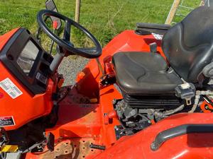 Utilisé pour le tracteur agricole L3200 - 32 CV, transmission intégrale 4x4, avec pompe et boîte de vitesses à haute productivité, garantie de 2 ans - Product Image 5