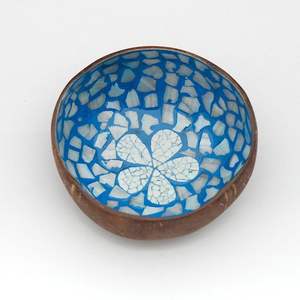 Bol en coquille de noix de coco naturelle stockage bols en noix de coco laqués eau récipient alimentaire fruits milkshake bol en noix de coco fabriqué au vietnam - Product Image 1