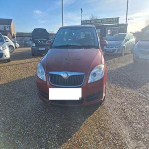 SKODA FABIA 1.6 16V 2 5DR d'occasion, conduite à gauche/droite - Product Image 1