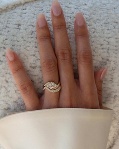 แหวนหมั้นเพชรทรงมาร์ควิสแบบวินเทจ ตะวันออก-ตะวันตก น้ำหนัก 1.50 กะรัต ทองคำแท้ 14K สีเหลือง รับรองโดย IGI งานแฮนด์เมด ฝังเพชรแบบ Pave Setting สำหรับเจ้าสาว - Product Image 5