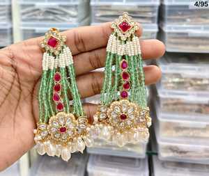 Conjuntos de joyería de pendientes de moda pesados largos de trabajo con tachuelas y perlas de estilo Kundan de estilo de boda de calidad superior para mujeres y niñas - Product Image 3