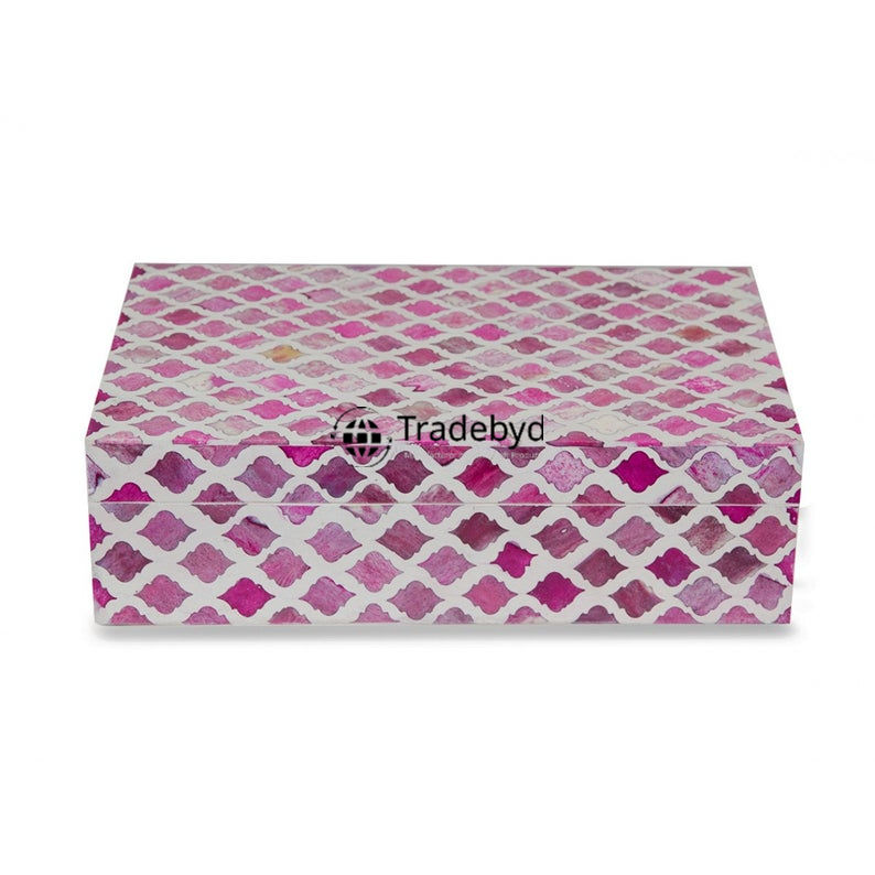 Available in different Colors