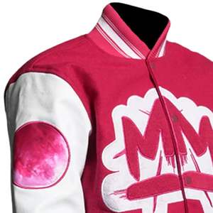 แจ็คเก็ตวาร์ซิตี้สีแดงสำหรับผู้ชาย ตัวเสื้อทำจากผ้าขนสัตว์ แขนเสื้อสีขาว ติดกระดุมแป๊ก ชายเสื้อแบบริบ สไตล์วิทยาลัย แฟชั่นสตรีท - Product Image 6