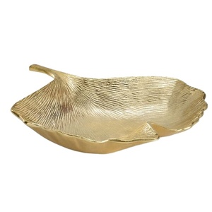 ชามเสิร์ฟลายใบไม้ขนาดใหญ่ รูปทรงตามสั่ง วัสดุอะลูมิเนียมสีทอง ของตกแต่งบ้าน ชามใส่ขนมบนโต๊ะ - Product Image 1