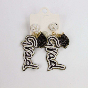 Boucles d'oreilles brodées à la main Motifs ethniques légers pour femmes Beaux bijoux - Product Image 1