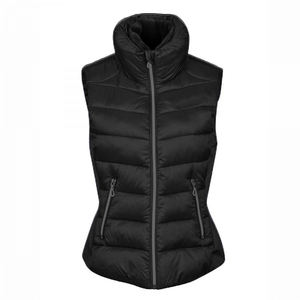 Gilet bouffant Fabricant de vêtements personnalisés Gilet rembourré matelassé de style hivernal Gilets de polo de marque au design chaud Gilets bouffants pour femmes - Product Image 4