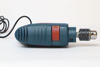 Kit Inteligente GSB 10 RE, Taladro de Impacto con Cable de 500 W, Motor Robusto, Peso Ligero, para Espacios Reducidos, Trabajo en Altura, Compacto, 10 mm