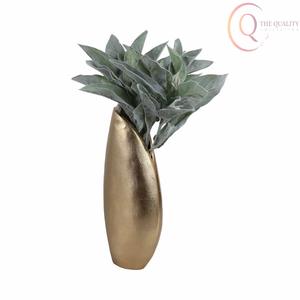 Elegante Florero de Metal para Mesa con Forma Refinada, Ideal para Mesas Decorativas, Estantes y Arreglos Florales - Product Image 6