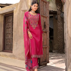 Travail manuel sur des tissus en soie Simmer avec doublure en coton, travail manuel Daman, costume exclusif avec manches - Product Image 1