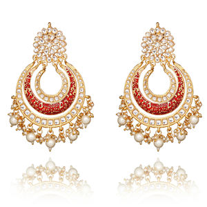 Boucles d'oreilles pendantes ethniques en alliage plaqué or avec cristaux et strass, design géométrique, base durable pour les mariages et les fêtes - Product Image 1