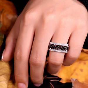 แหวนเงินแท้รูปหัวกะโหลกสองสี Jeulia - แหวนแฟชั่นวินเทจสุดอินเทรนด์ - Product Image 5