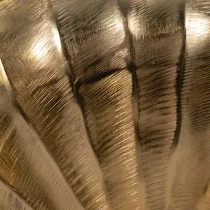 Vase à fleurs en métal fait main de qualité supérieure pour une décoration élégante de la maison, pour une décoration de luxe dans les hôtels et villas, Zahid Exports - Product Image 3