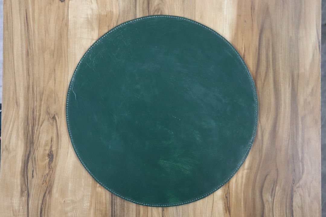 สีเขียว