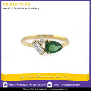 SP Haute Joaillerie Personnalisé Or 14K Bagues En Or Massif Poire Émeraude & Baguette Diamant Bague De Fiançailles pour Les Mariages pour Elle - Product Image 2