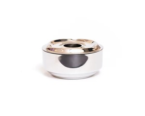 Latest Pattern Arrival Round Shape Silver Colored Metal Unique Designer <b>Ashtray</b> From Indian Manufacturer In Best Price - Product Image 4