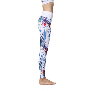 2025 nuevas mallas de Yoga para entrenamiento de gimnasio de cintura alta para mujer, pantalones de punto transpirables sin costuras de poliéster Spandex para levantar glúteos - Product Image 4